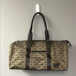 Cream and Brown Geometric Travel Bag